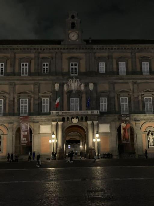 Casa Via Toledo. Centralissima E Vicina Al Porto Apartman Nápoly Kültér fotó