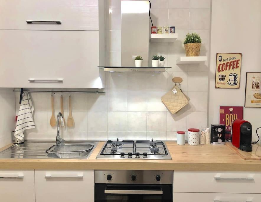 Casa Via Toledo. Centralissima E Vicina Al Porto Apartman Nápoly Kültér fotó